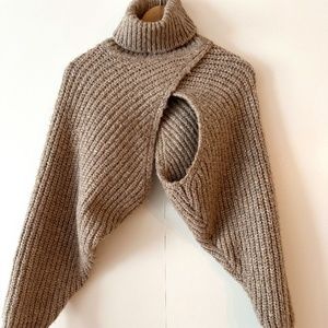 High-neck Sleeve Sweater